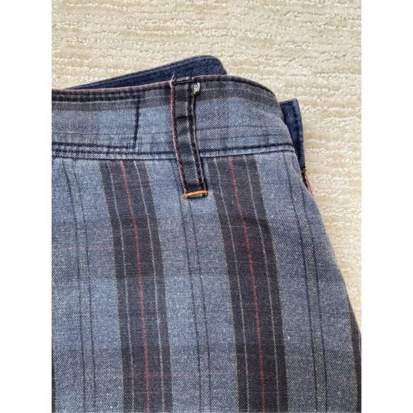 Mens Tommy Bahama Blue & Black Plaid Shorts, Size 35 - Picture 4 of 9